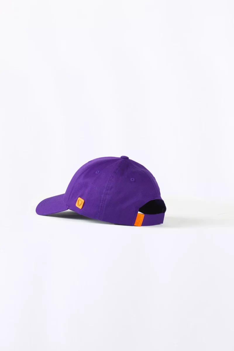 La Casquette Gertrude Pluie Mauve : L'Élégance sous la Pluie