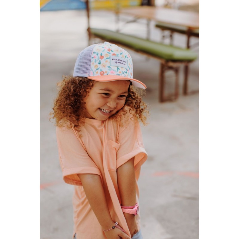 La Casquette Hello Kossy Enfant à Fleurs : Style Printanier pour les Petits Explorateurs