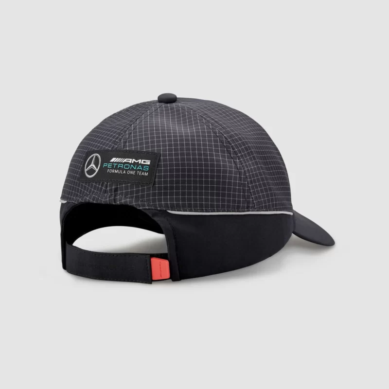 Casquette Mercedes-AMG Petronas 2022 Noir : Vivez la Performance