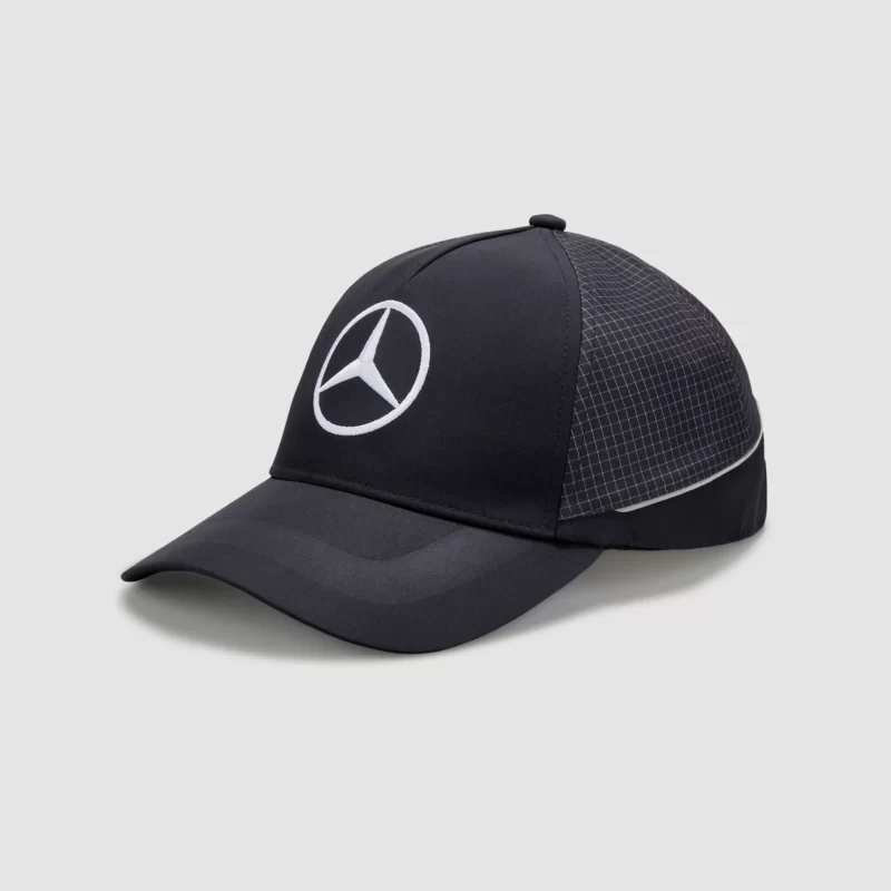 Casquette Mercedes-AMG Petronas 2022 Noir : Vivez la Performance